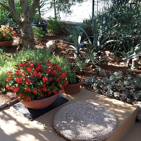 Apartments By The Sea Stomorska, Solta - 11298 Apartment Stomorska